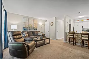 1107 Robin Hood Rd, High Point, NC 27262 - Photo 3