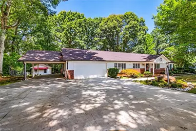 4556 Shattalon Drive, Winston-Salem, NC 27106 - Photo 3