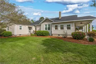 271 N Main St, Denton, NC 27239 - Photo 33