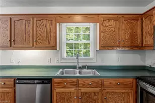 514 Beckenhill Dr, Julian, NC 27283 - Photo 25