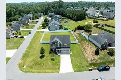 438 Bald Cypress Drive, Winston-Salem, NC 27127 - Photo 3