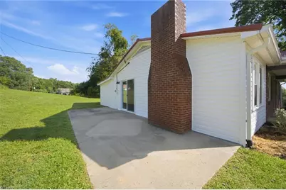 3123 Castle Avenue, Hickory, NC 28601 - Photo 27