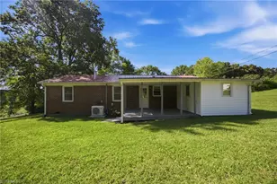 3123 Castle Ave, Hickory, NC 28601 - Photo 31