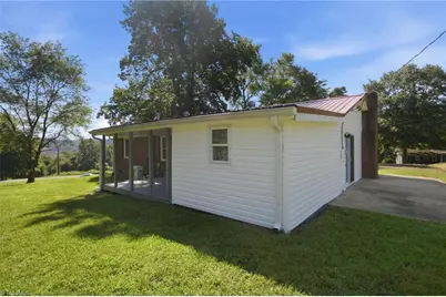 3123 Castle Avenue, Hickory, NC 28601 - Photo 29