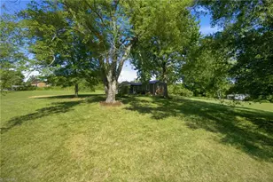 3123 Castle Ave, Hickory, NC 28601 - Photo 33