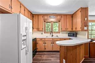 6605 Harrell Dr, Pfafftown, NC 27040 - Photo 17