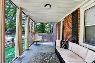 2547 Amesbury Rd, Winston-Salem, NC 27103 - Photo 9