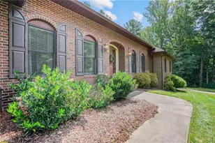 913 Colonial Hts, North Wilkesboro, NC 28659 - Photo 5