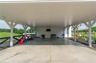 1004 Tilley Farm Rd, Pinnacle, NC 27043 - Photo 45