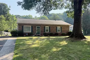 553 Heatherton Ln, Rural Hall, NC 27045 - Photo 3