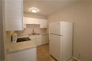 3822-K Country Club Rd, Winston-Salem, NC 27104 - Photo 7