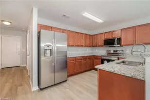 6612 Glenville Dr, Whitsett, NC 27377 - Photo 9
