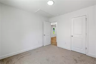 910 Roosevelt St, Winston-Salem, NC 27105 - Photo 29