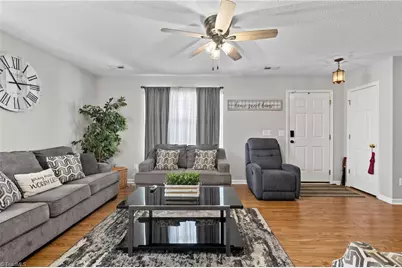 3505 Throughbrook Court, Greensboro, NC 27405 - Photo 9
