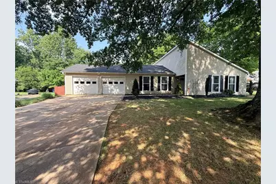 471 Raven Ridge Drive, Kernersville, NC 27284 - Photo 3