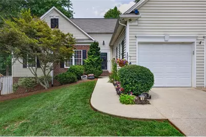 208 Cotswold Lane, King, NC 27021 - Photo 5