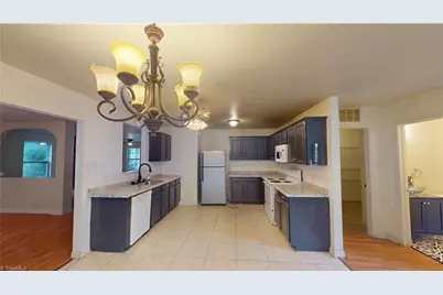 4209 Oak Pointe Drive, Winston-Salem, NC 27105 - Photo 5