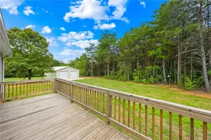 4669 Grooms Rd, Reidsville, NC 27320 - Photo 9
