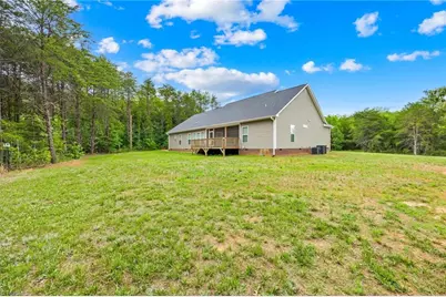 4669 Grooms Road, Reidsville, NC 27320 - Photo 7