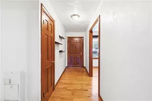 2113 Brookhurst St, Winston-Salem, NC 27106 - Photo 7