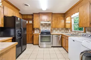 2113 Brookhurst St, Winston-Salem, NC 27106 - Photo 15