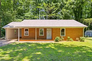 2113 Brookhurst St, Winston-Salem, NC 27106 - Photo 3