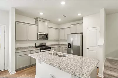 1521 Allegheny  River Street, Greensboro, NC 27405 - Photo 17