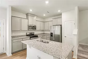 1521 Allegheny River St, Greensboro, NC 27405 - Photo 17