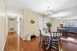 903 Hanahan Ct, Greensboro, NC 27409 - Photo 5