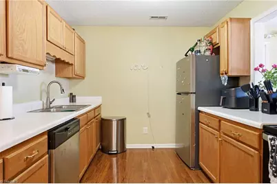 903 Hanahan Court #2A, Greensboro, NC 27409 - Photo 7