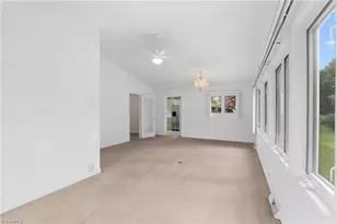 603 Duke St, Thomasville, NC 27360 - Photo 15