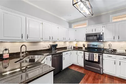237 Village Green Square, Winston-Salem, NC 27104 - Photo 11