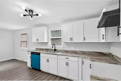 918 Beaumont Avenue, High Point, NC 27260 - Photo 13