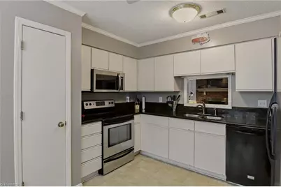 228 Barrington Place, Winston-Salem, NC 27104 - Photo 15