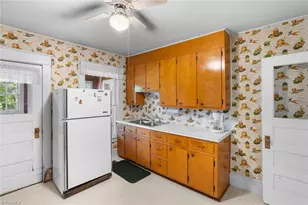 106 Sunset Dr, Boonville, NC 27011 - Photo 17
