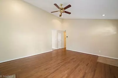 914 Broad Avenue, Greensboro, NC 27406 - Photo 7