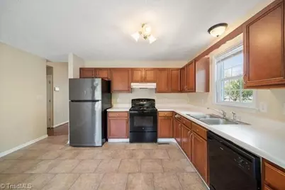 914 Broad Avenue, Greensboro, NC 27406 - Photo 3