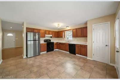 914 Broad Avenue, Greensboro, NC 27406 - Photo 5