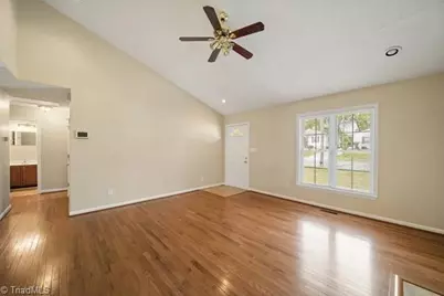 914 Broad Avenue, Greensboro, NC 27406 - Photo 9
