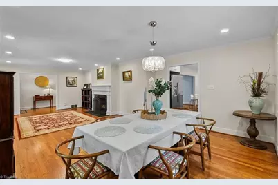 802 Kemp Road W, Greensboro, NC 27410 - Photo 9