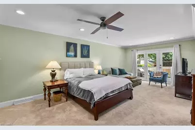 802 Kemp Road W, Greensboro, NC 27410 - Photo 17