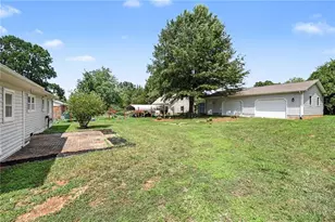 3372 Beavercreek Rd, Randleman, NC 27317 - Photo 23