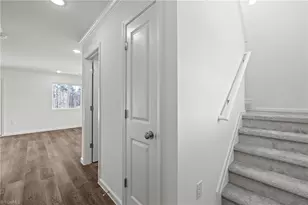 3541 McKnight Mill Rd, Greensboro, NC 27405 - Photo 15