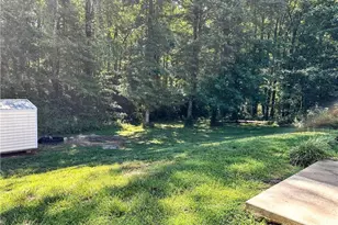 111 Dundee Ct, Maiden, NC 28650 - Photo 25