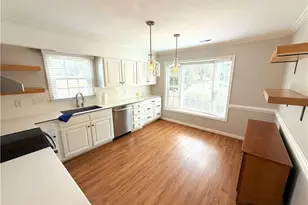 5410 Winters Way, Greensboro, NC 27410 - Photo 9