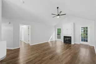 611 Rockwood Dr, Graham, NC 27253 - Photo 7