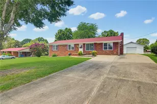 145 Brightwood Rd, Eden, NC 27288 - Photo 3
