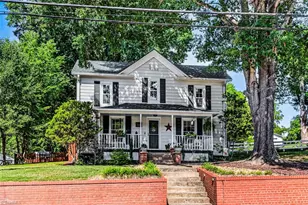 712 Liberty St, Ramseur, NC 27316 - Photo 3