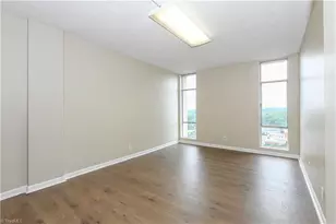 1101 N Elm St, Greensboro, NC 27401 - Photo 25
