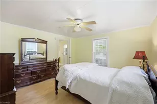 410 W Lee St, Mebane, NC 27302 - Photo 7